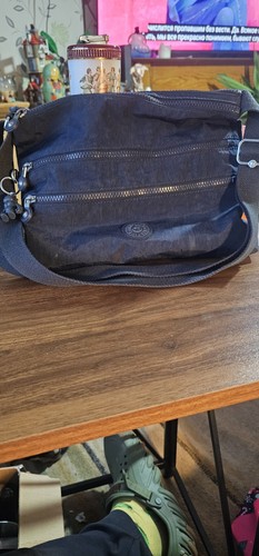 Kipling alvar medium crossbody - medium,