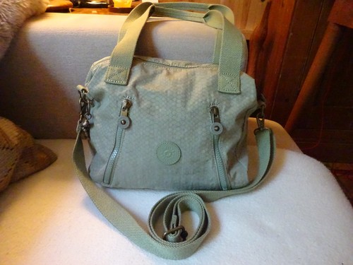 Kipling soft green - ,snake, print