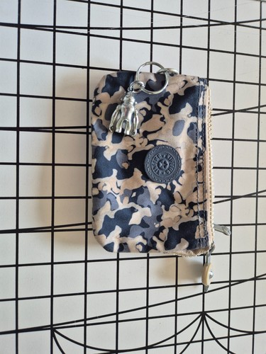 Kipling purse complete with