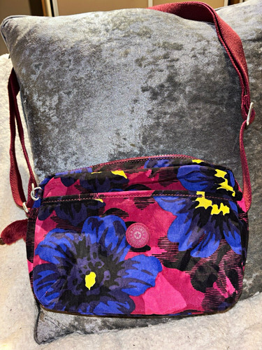 Kipling pink floral nylon - pink,